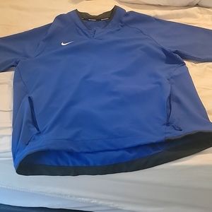 Nike Short Sleeve Pullover